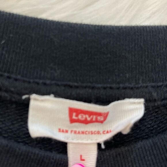 Levi’s Black Sweatshirt  - Picture 5 of 9